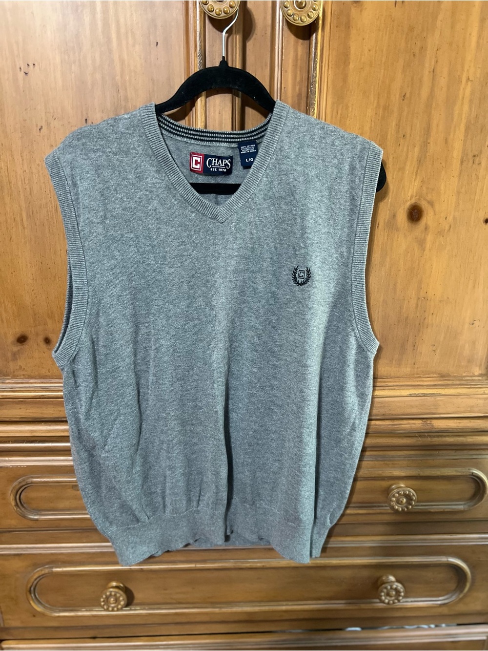 Chaps Men's Heather Gray V-Neck Sweater Vest